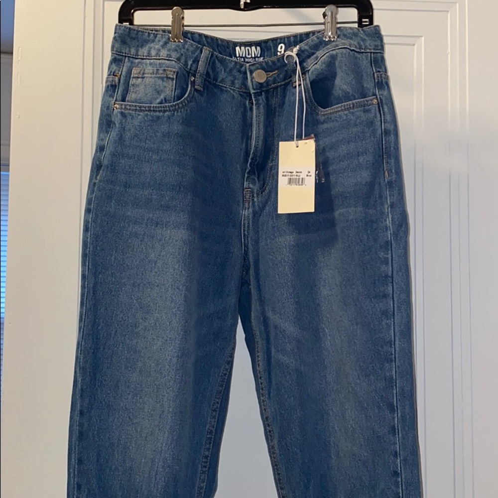 High rise mom’s jeans